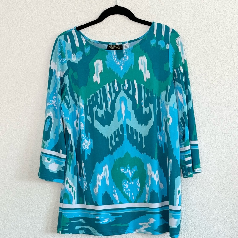 BOB MACKIE WOMEN'S‎ WEARABLE ART MEDIUM GREEN, BLUE, WHITE TOP  3/4 SLEEVES